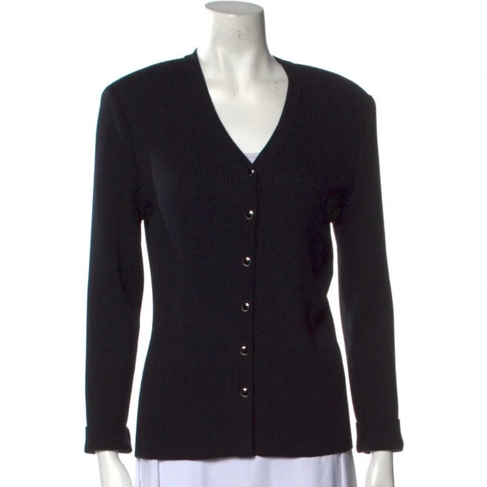 St John’s Women's Black Sweater
Good condition - Picture 1 of 5